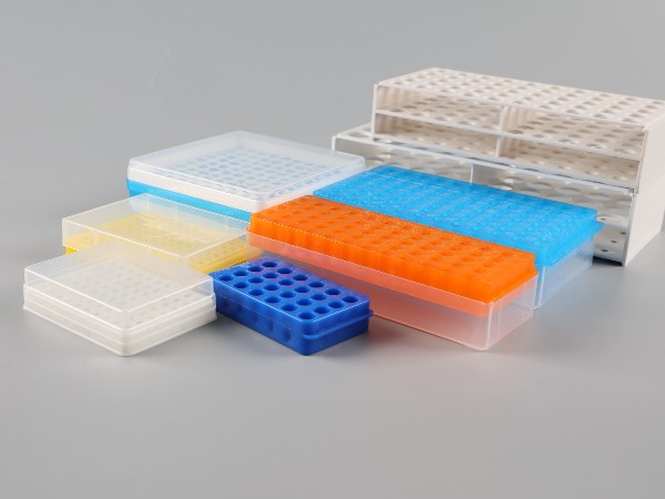 如何控制注塑產(chǎn)品的色差？——致高遠(yuǎn)