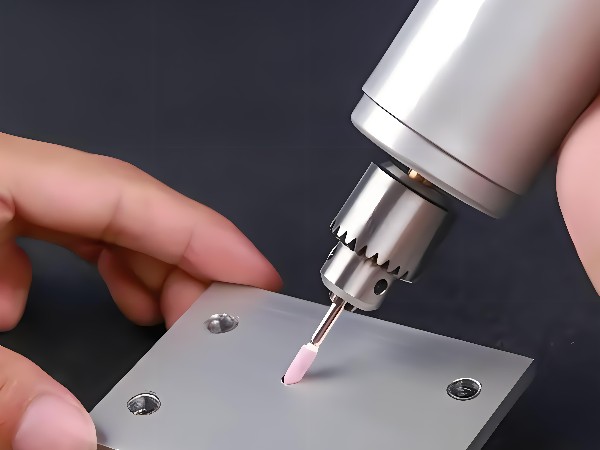 精密沖壓模具常見的三種拋光方式——致高遠(yuǎn)